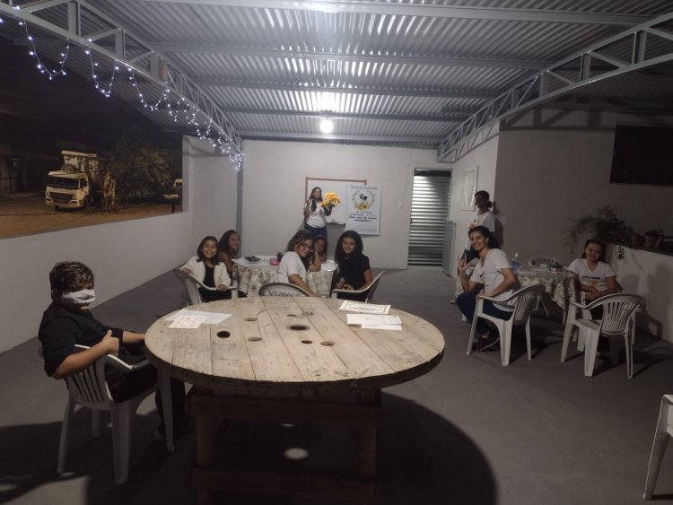 Projeto Girassóis em Arcos: aulas gratuitas para pessoas surdas