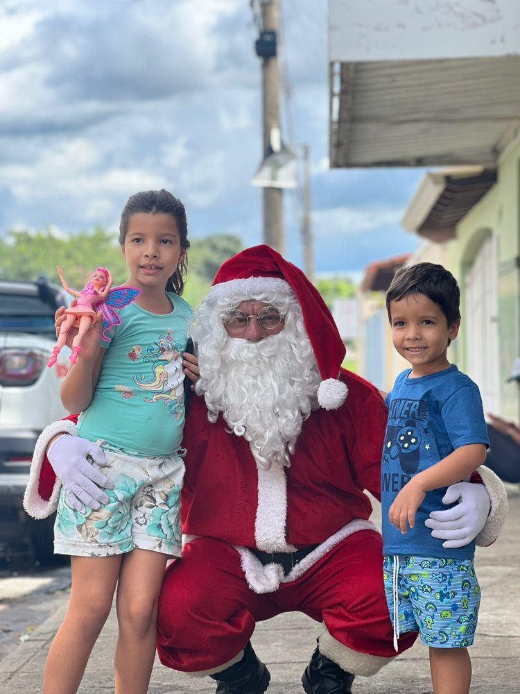 Natal Solidário: 60 cestas natalinas e centenas de brinquedos foram entregues na véspera do Natal