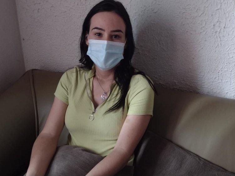 Gabriella Santos consegue iodoterapia pelo SUS