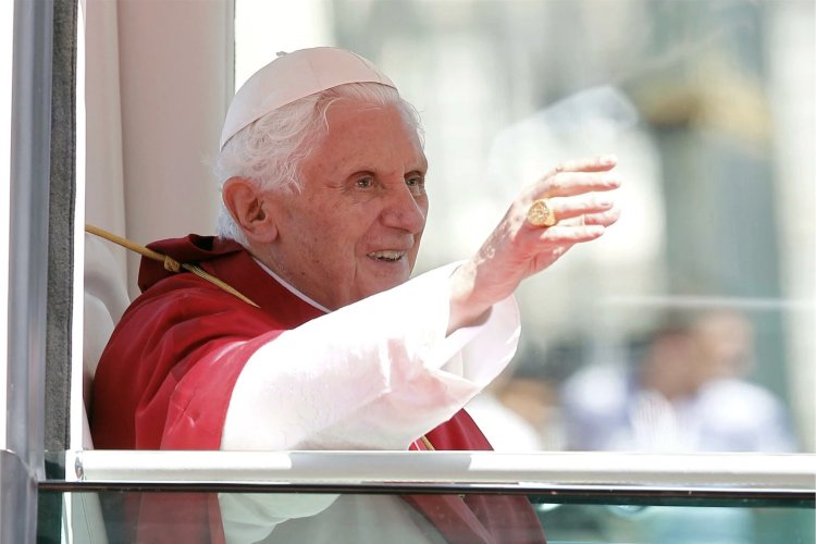 Papa emérito Bento XVI tem condição de saúde estável