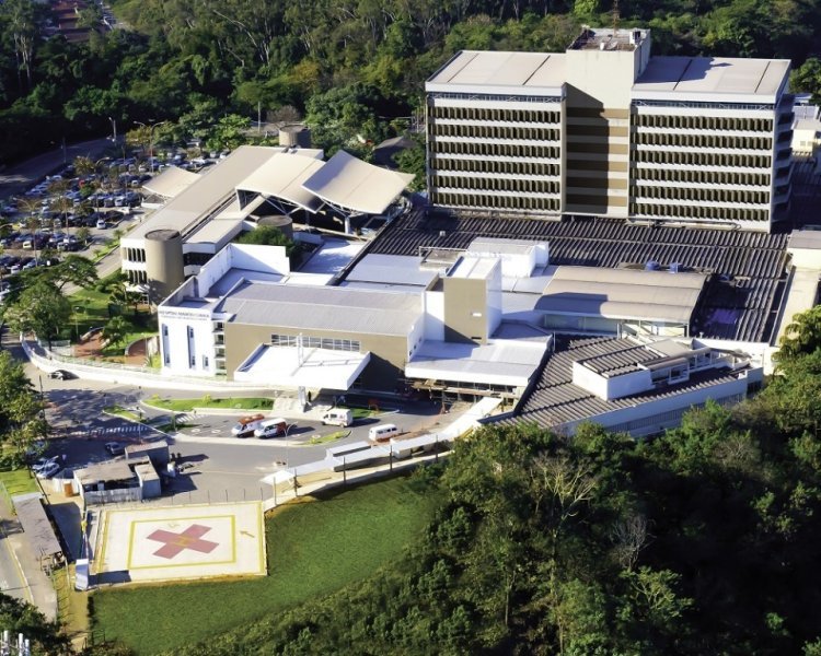Coluna MG Médicos fazem paralisação de advertência em Ipatinga