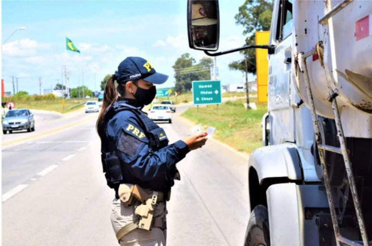 Cinquenta e nove pessoas morreram nas estradas federais na Semana Santa 2023