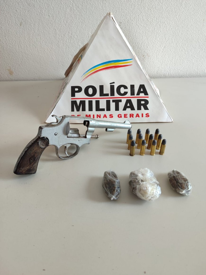 PM apreende armas, munições e drogas