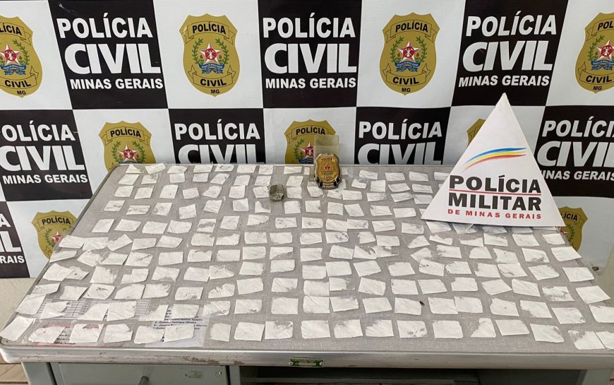 PCMG e PMMG apreendem mais de 200 papelotes de cocaína