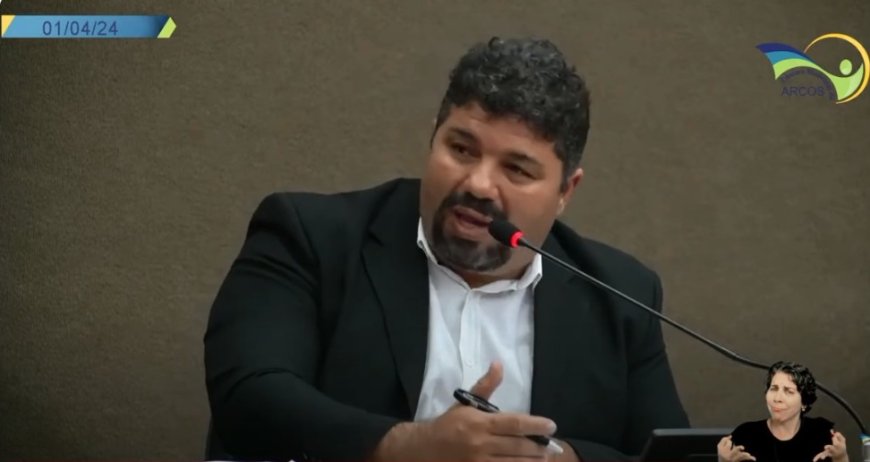 Arcos: vereador questiona prefeito sobre valores gastos com festas e contratações de artistas