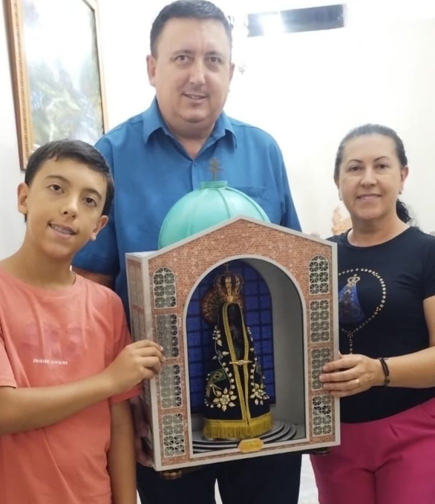 Arcos recebe visita da capelinha trazida do altar do Santuário Nacional de Aparecida