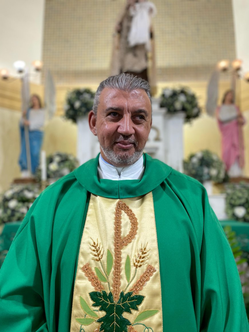 Conheça o pároco que está à frente da Paróquia Nossa Senhora do Carmo em Arcos