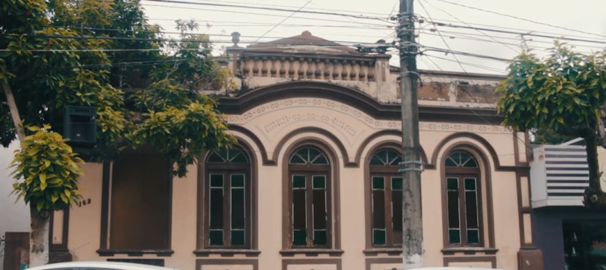 Casarão de 1912 foi sede de encontros de cavaleiros em Arcos no passado